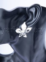 گوشواره آبکاری طرح گل | plated flower-design earrings - تصویر 7